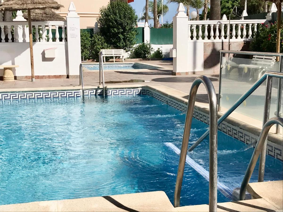 Apartamento 2 Dormitorios En Primera Linea De Playa San Cristobal Almunecar Luaran gambar